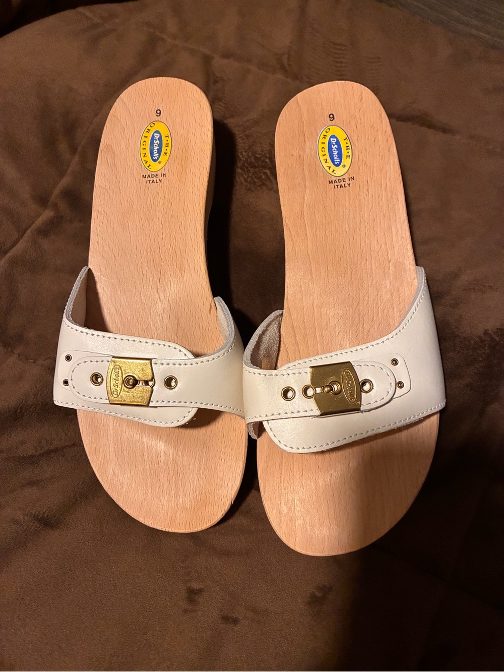 Dr. Scholl's Leather Upper wooden bottom Buckle Clog Sandals, size 9 - Picture 7 of 7